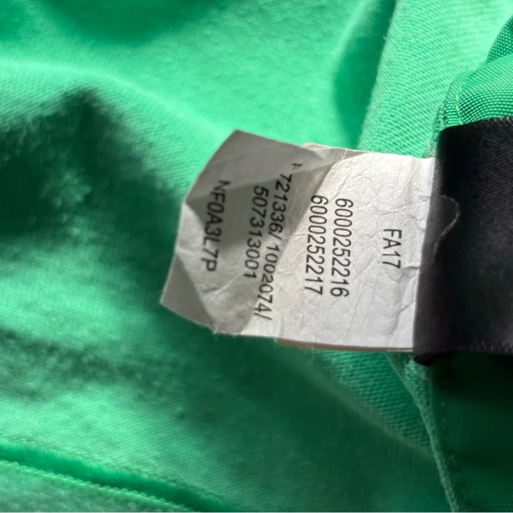 THE NORTH FACE x SACAI sz XS Green Short Sleeve Tshirt Size Zippers - Picture 10 of 11